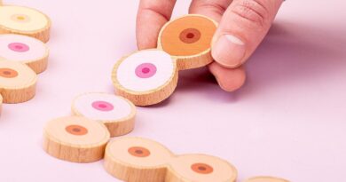 Lees alles over  Borsten Dominospel en bestel deze goedkoop online