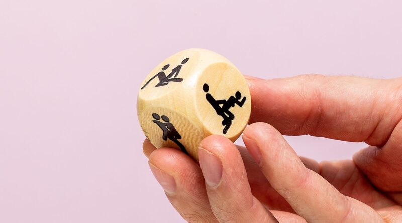 Lees alles over  Kama Sutra Dobbelsteen - Klein en bestel deze goedkoop online