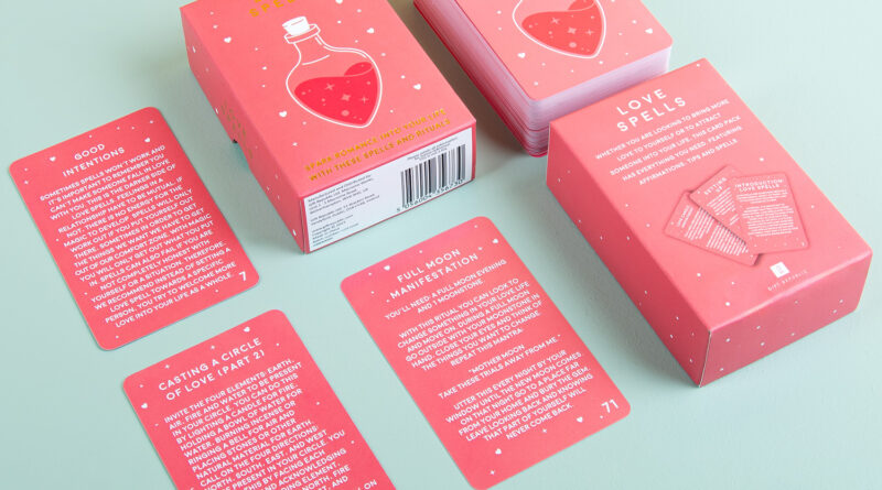 Lees alles over  Love Spells Kaarten en bestel deze goedkoop online