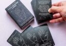 Lees alles over  Palm Reading Kaarten en bestel deze goedkoop online