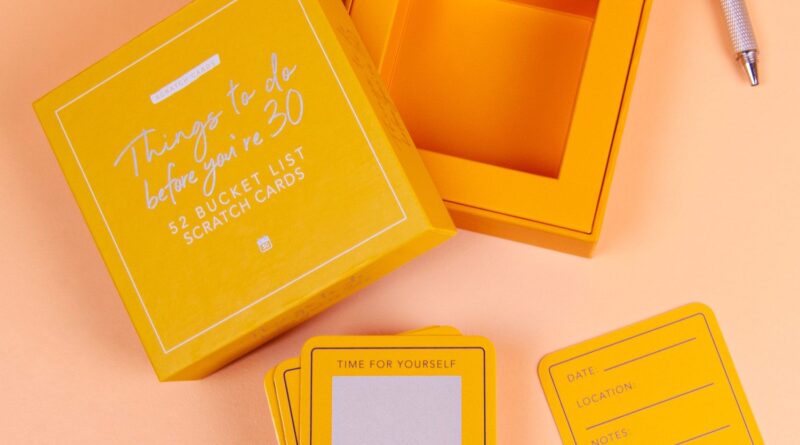 Lees alles over  Things To Do Before You're Kraskaarten - 30 en bestel deze goedkoop online