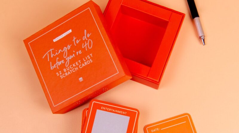 Lees alles over  Things To Do Before You're Kraskaarten - 40 en bestel deze goedkoop online